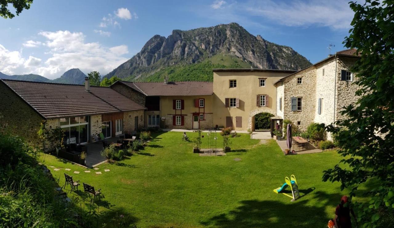 Maison D'Hotes Du Domaine Fournie Тараскон-сюр-Арьеж Экстерьер фото